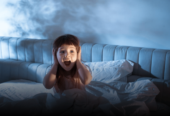 علاج الخوف عند الأطفال عند النوم 