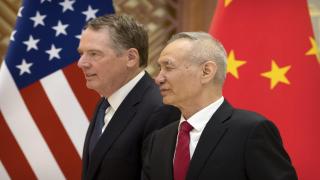 إليكم لماذا قد لا يكون تأجيل مراجعة صفقة التجارة بين الولايات المتحدة والصين أمرًا سيئًا