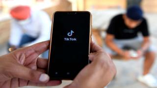 TikTok يقدر بـ50 مليار دولار في عرض الاستحواذ