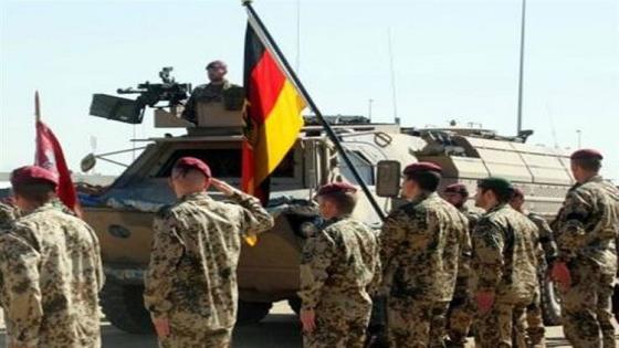 ألمانيا تعلن طرد عسكريين من الجيش