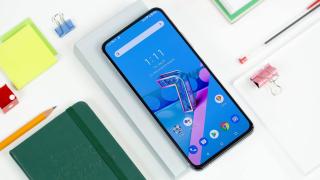 مراجعة Asus Zenfone 7 Pro: لا يزال ملك صور السيلفي الحاكم