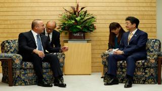 وزير الخارجية يعلن أسفه على استقالة رئيس الوزراء الياباني