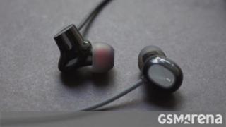 OnePlus Bullets Wireless Z مقابل Oppo Enco M31