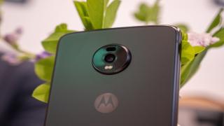 Moto Z3 Play مقابل Moto Z4: أيهما يجب أن تشتريه؟