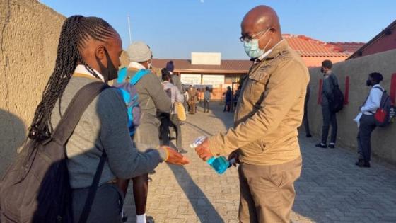 جنوب أفريقيا تغلق المدارس مرة أخرى بسبب كورونا