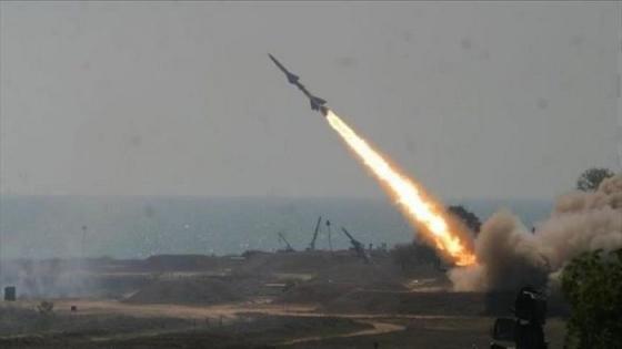 إطلاق صاروخ باليستي حوثي