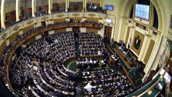 طلب برلماني بوقف حج المصريين هذا العام