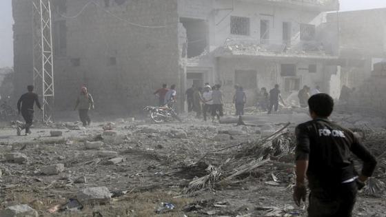 مقتل 7 أشخاص في تفجير انتحاري بإدلب السورية